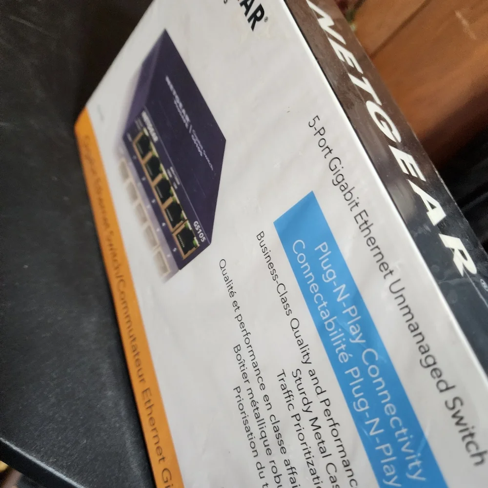 NETGEAR NIB 5 GIGABIT ETHERNET UNMANAGED SWITCH PLUG N PLAY